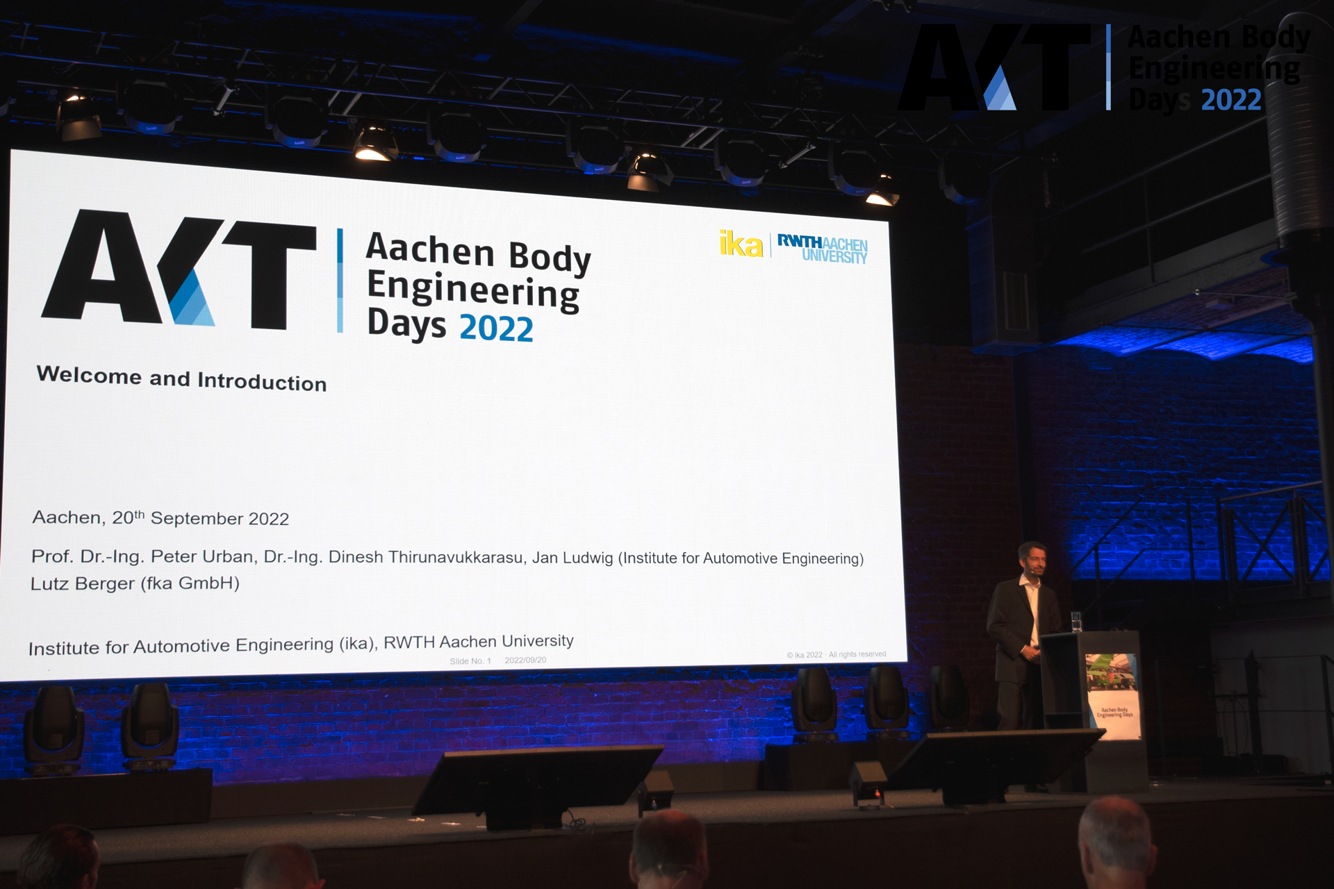 Prof. Peter Urban (ika) opens the Aachen Body Engineering Days 2022