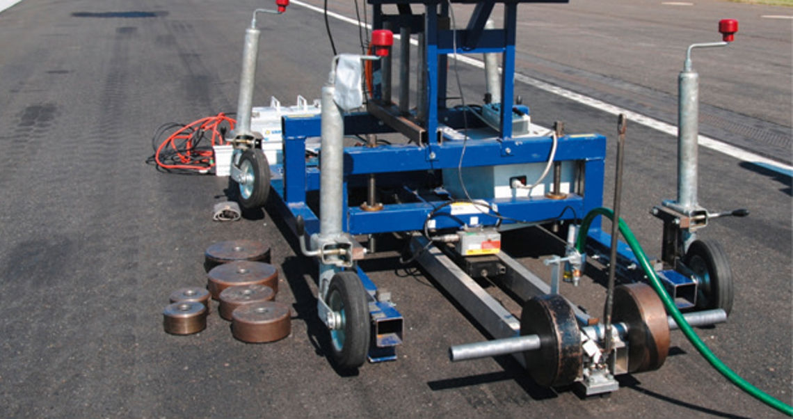 Linear Friction Test Rig